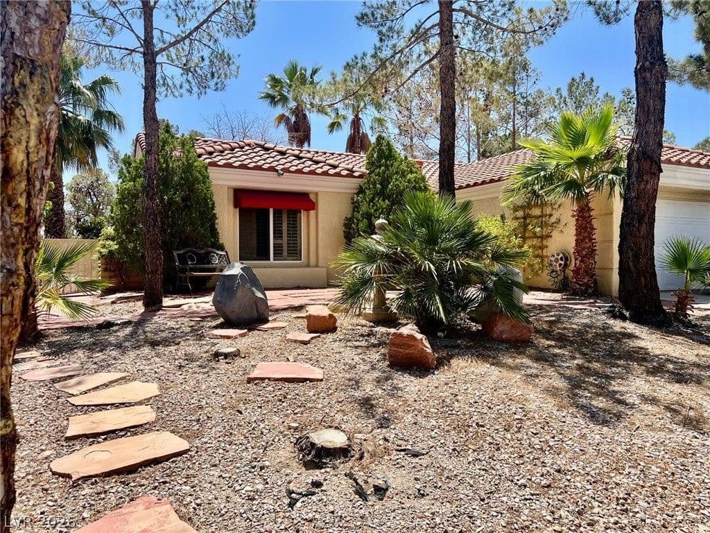 2712 Crown Ridge Drive photo 4