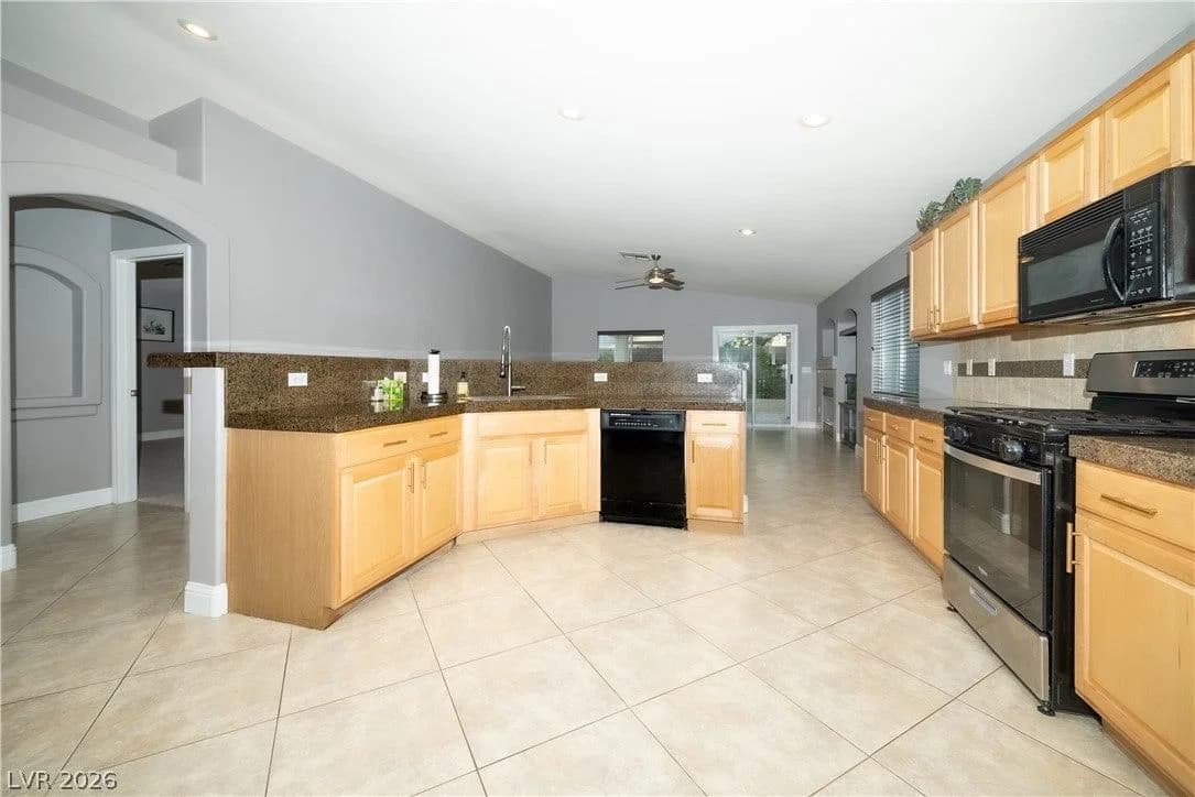 3525 Ponza Court photo 5