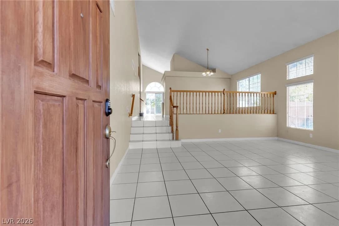 7425 Enchanted Hills Court photo 4