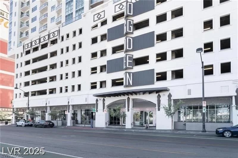 150 Las Vegas Boulevard photo 2