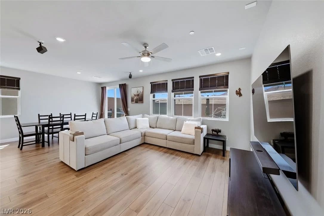 2897 Gallarate Drive photo 4