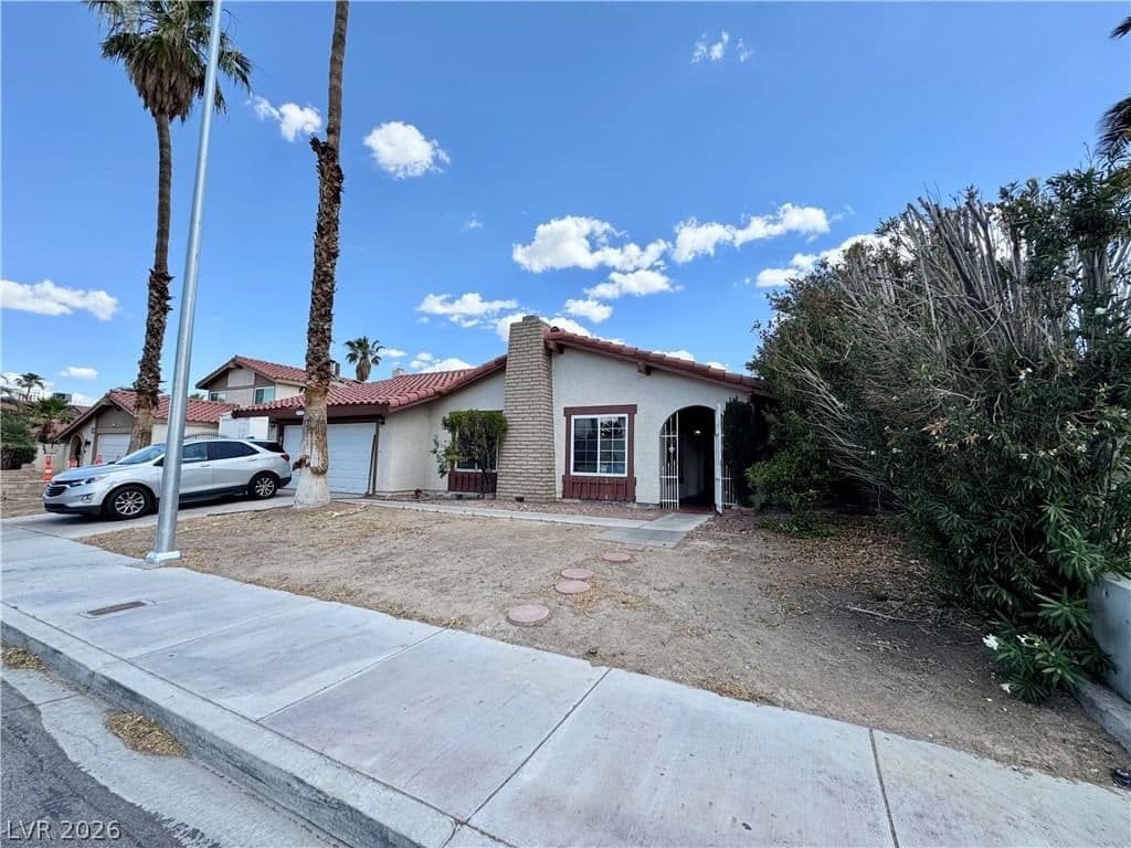 4064 Spitze Drive photo 3