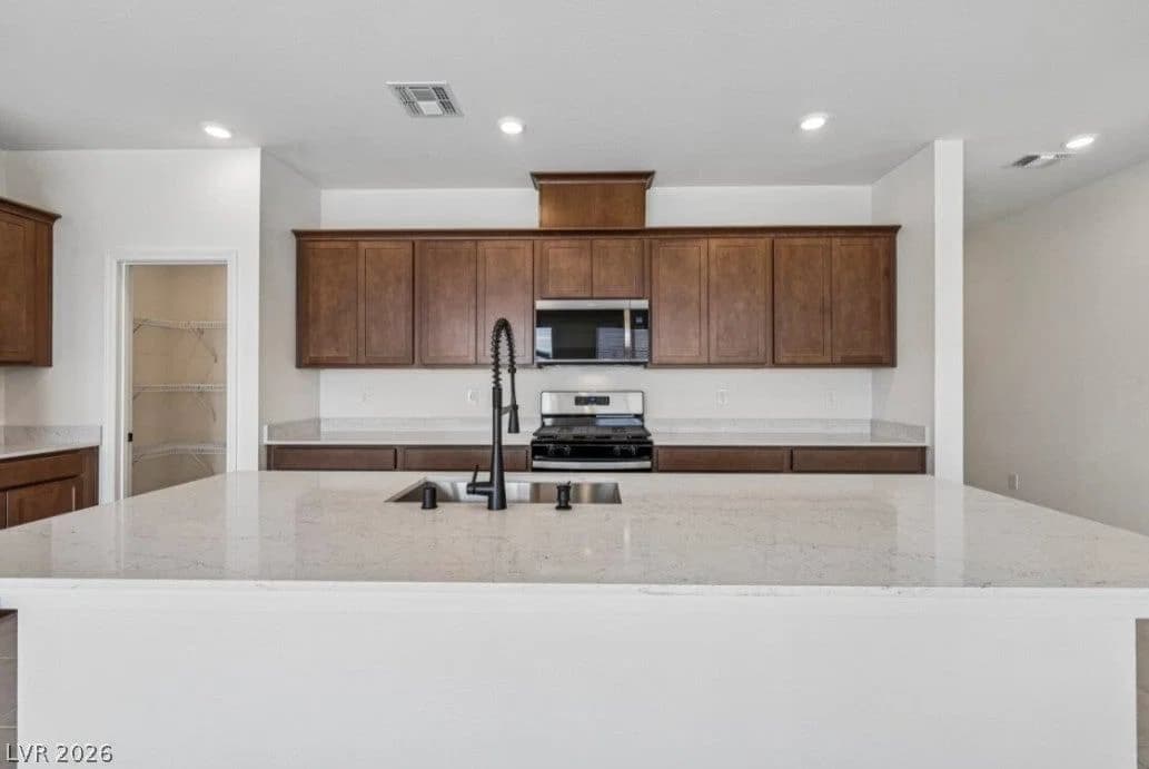10388 Arete Avenue photo 5