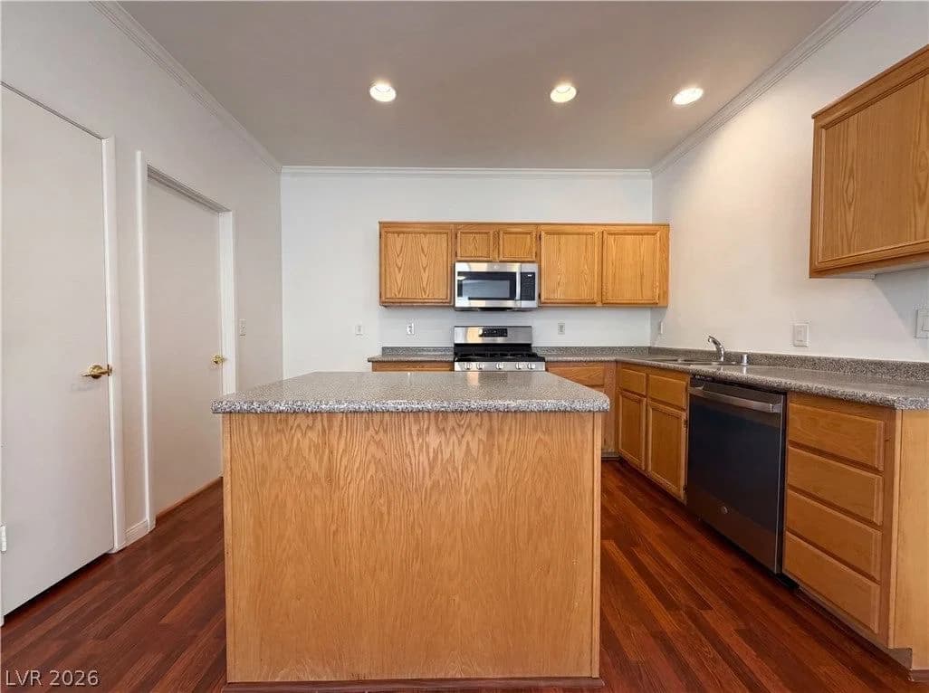 5338 Lindsay Heights ST photo 2