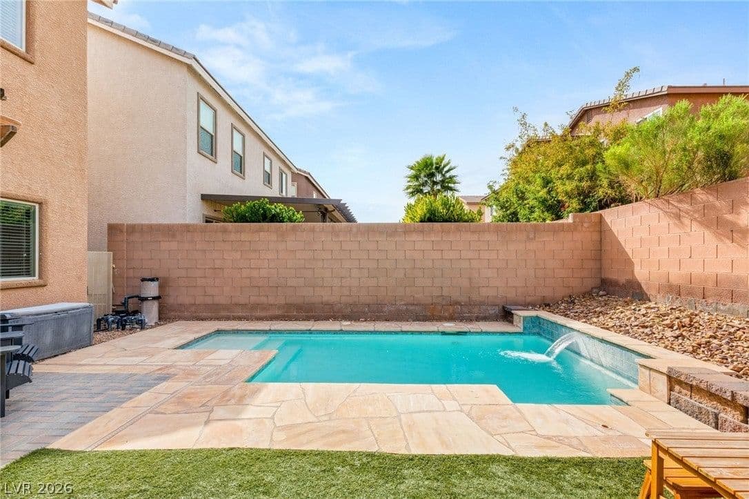 8123 Mosaic Sunrise Lane photo 2