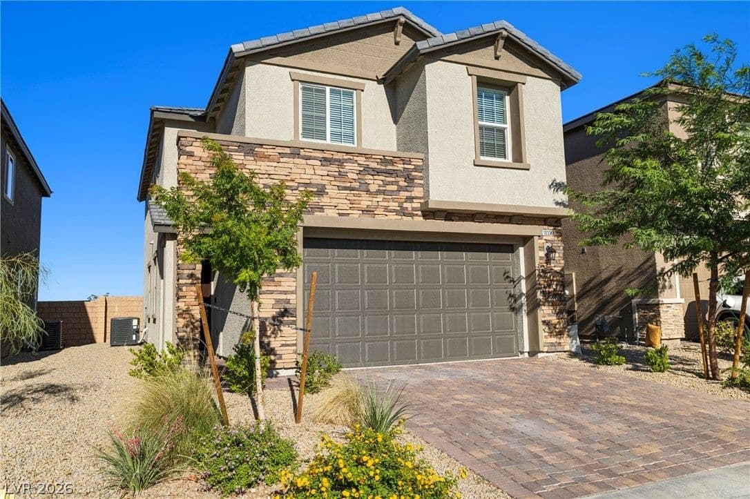 10334 Apefly Street photo 2