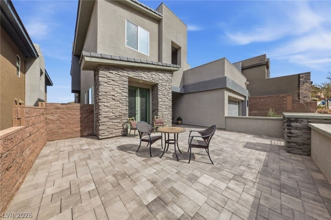 334 Natoire Court photo 3