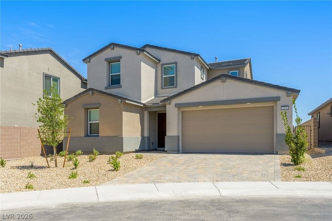 1506 Capri Cascades Court photo 2