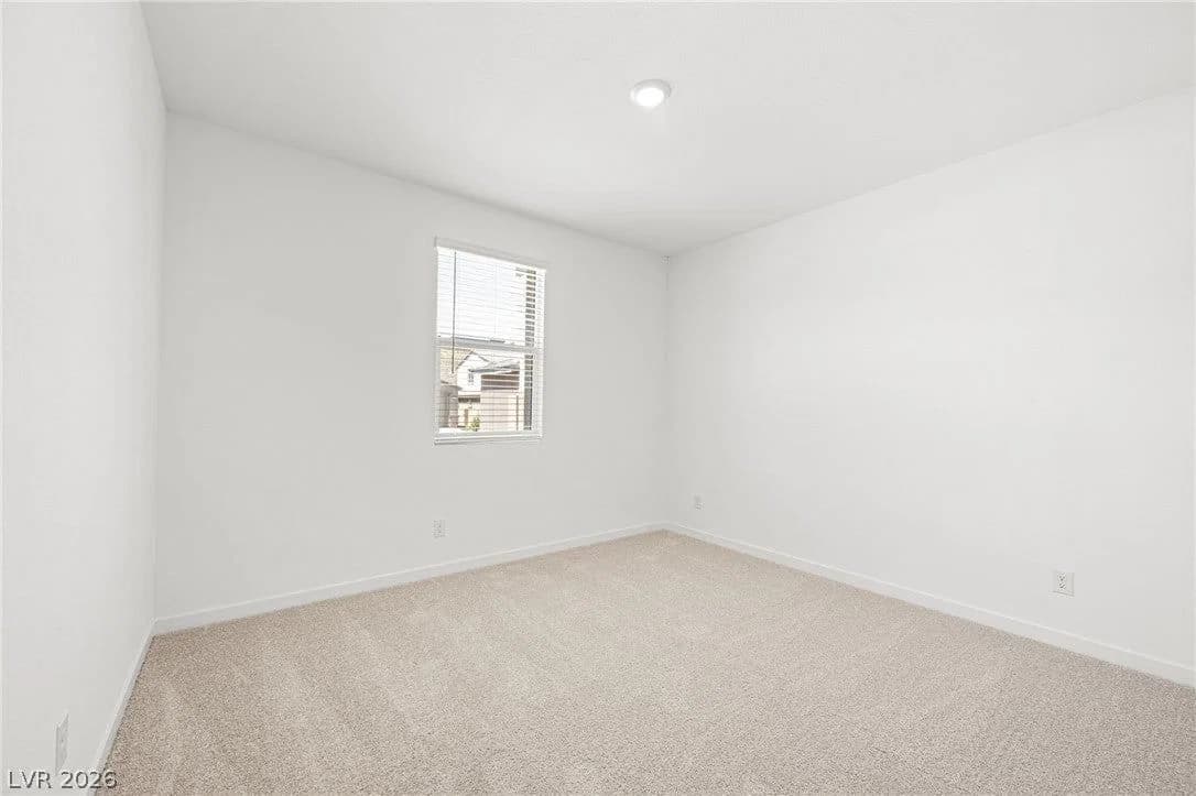 1506 Capri Cascades Court photo 4