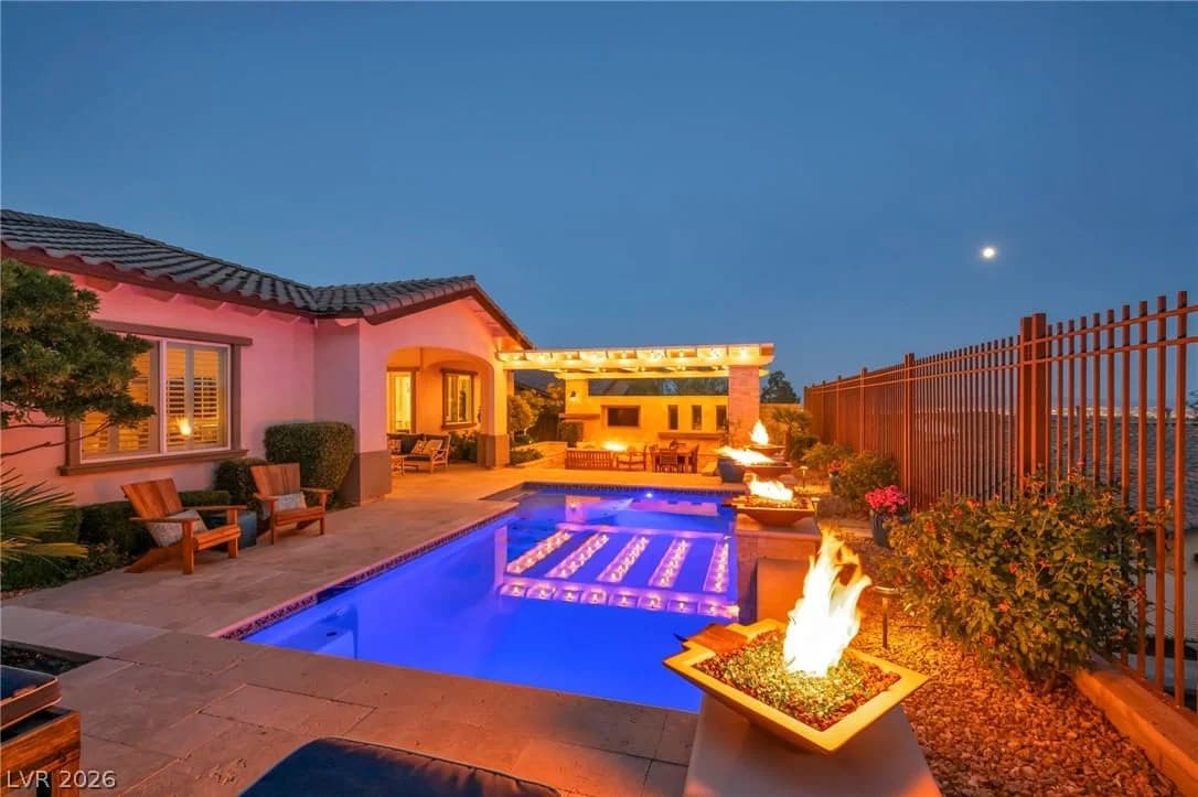 12217 Tempestad Avenue photo 2