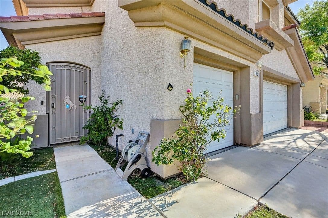 8957 Tempest Point Court photo 4