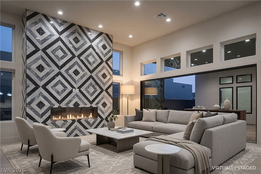 11050 Desert Heights Avenue photo 4