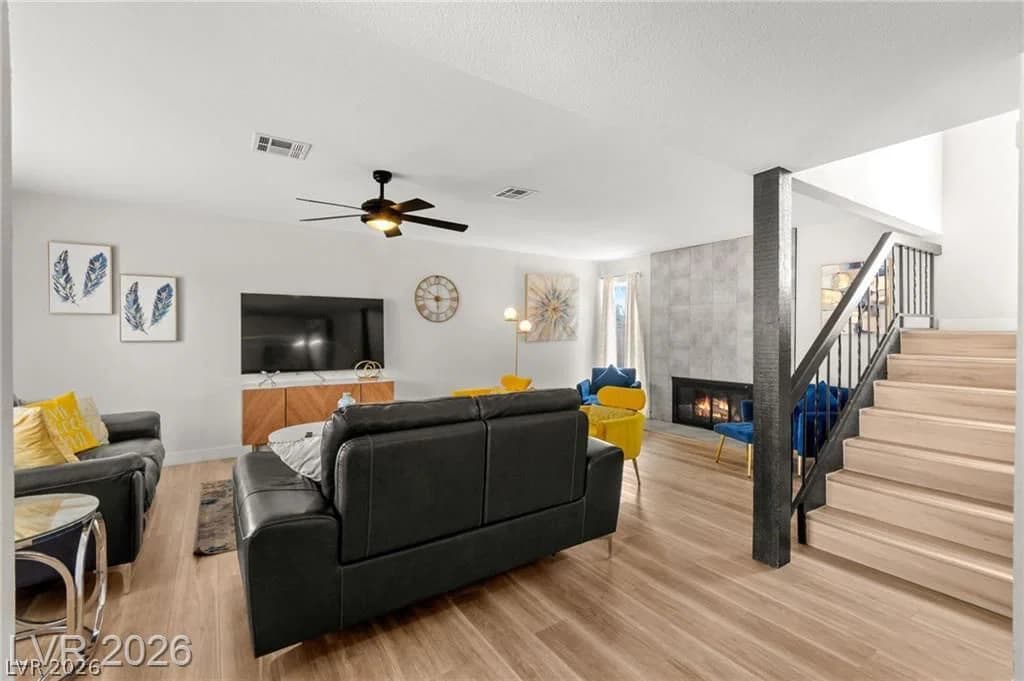 3839 Boca Chica Avenue photo 2