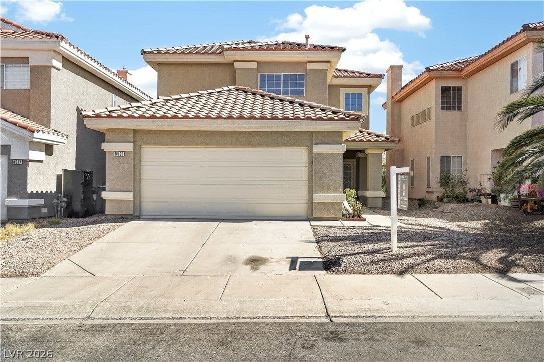 8521 Gold Flash Avenue