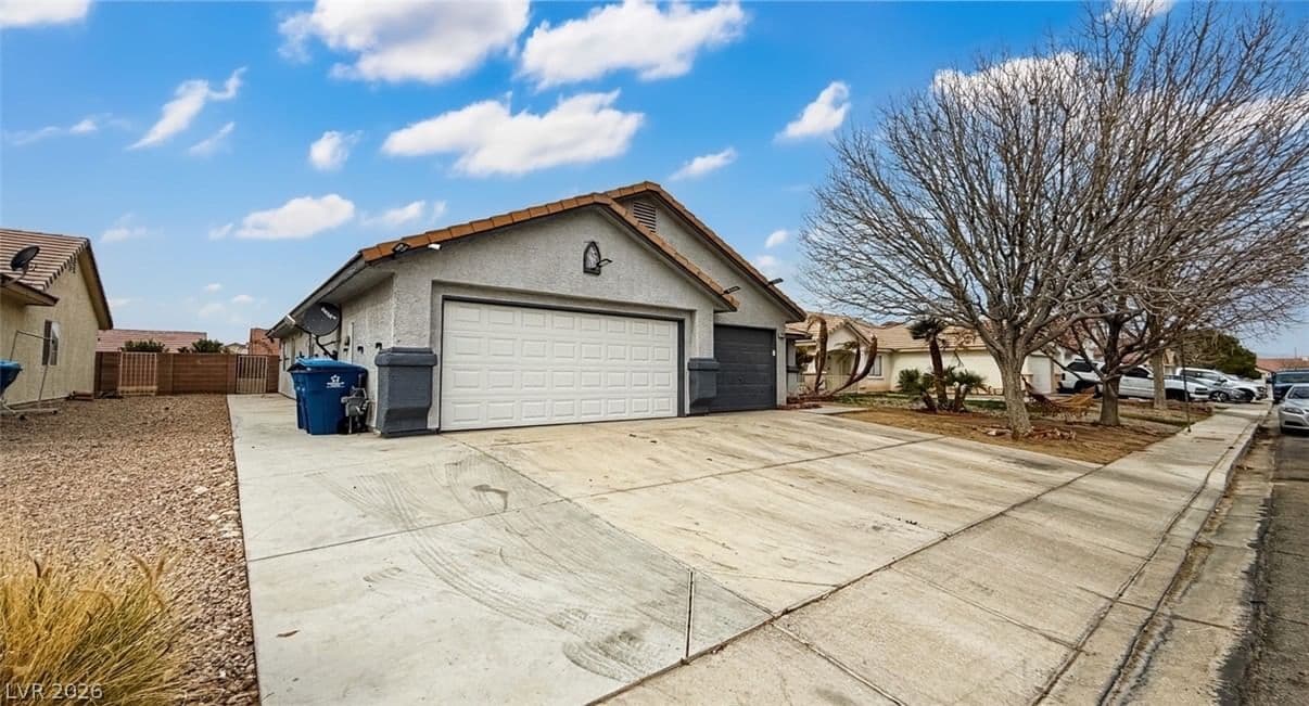 2723 Mistfull Court photo 2