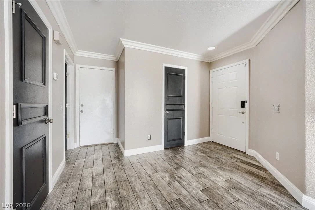 1620 Blooming Rose Street photo 4