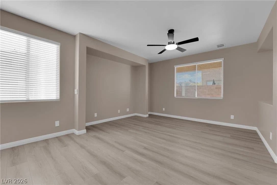 9018 Toast Avenue photo 5