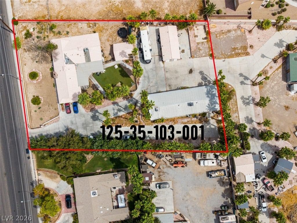 5435 Rainbow Boulevard photo 2