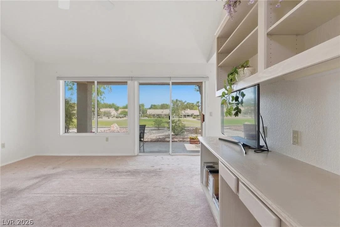 9024 Sundial Drive photo 5