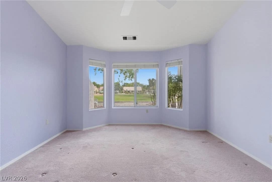 9024 Sundial Drive photo 3
