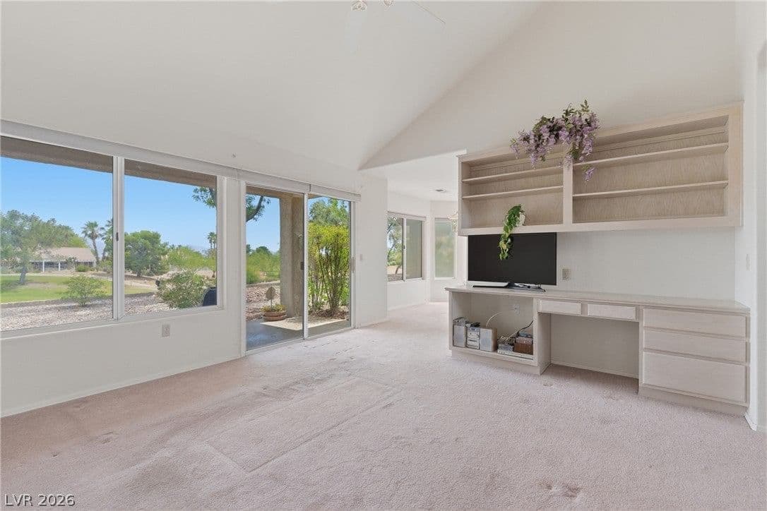 9024 Sundial Drive photo 4