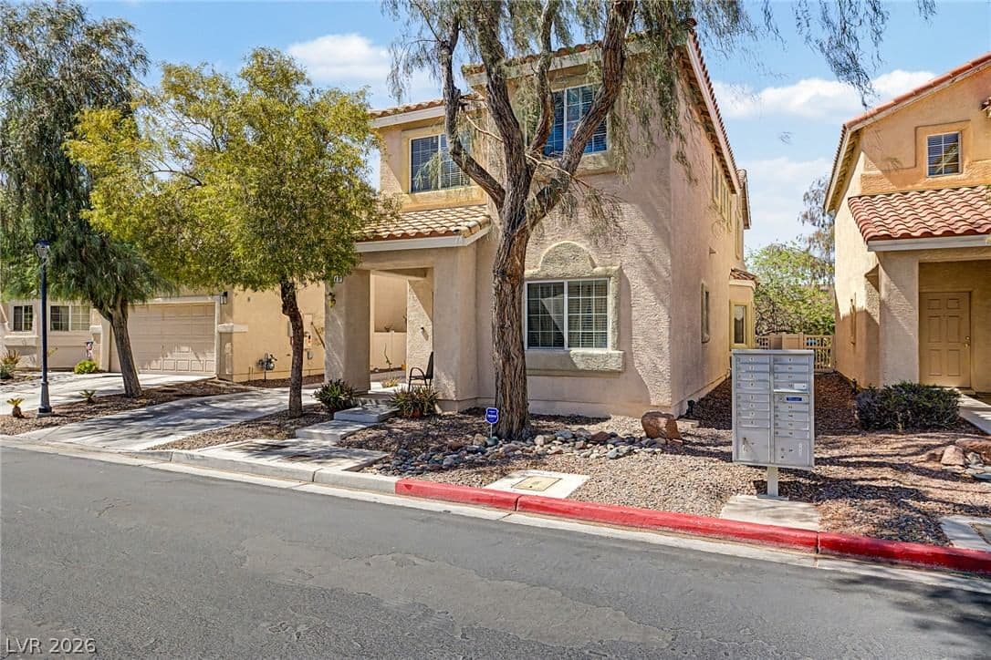 1740 Dark Wolf Avenue photo 3
