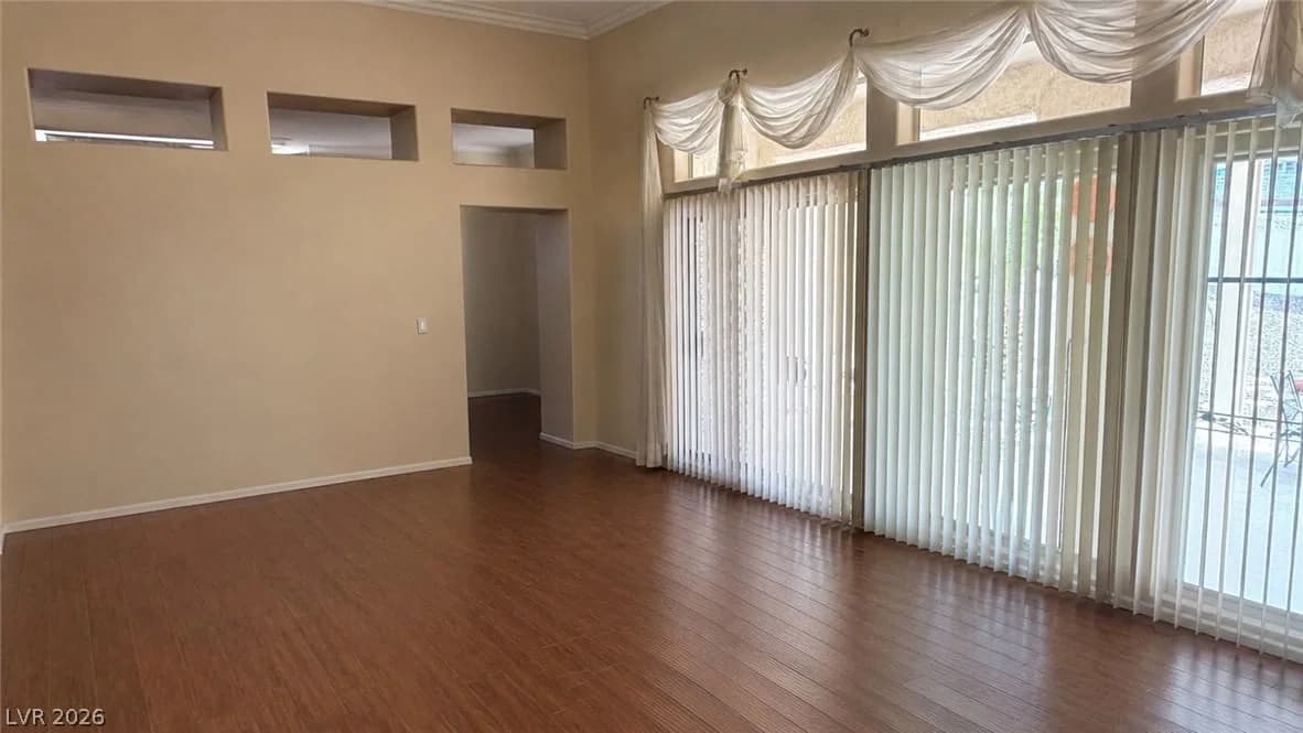 11013 McKendrec Court photo 4