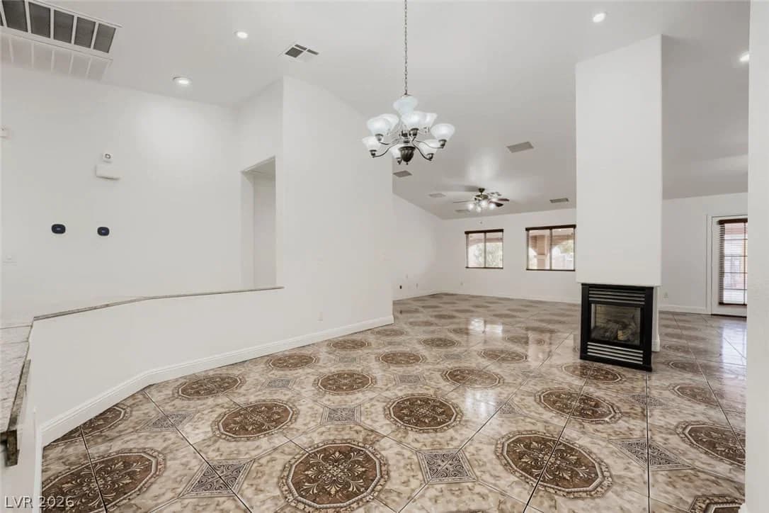 3913 Harris Avenue photo 4