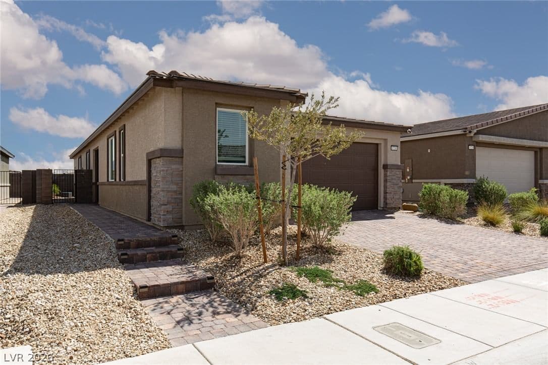 9734 Pacific Pine Street photo 2