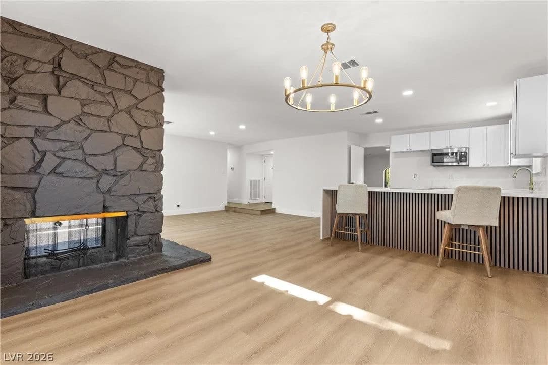 4681 Lancer Way photo 5