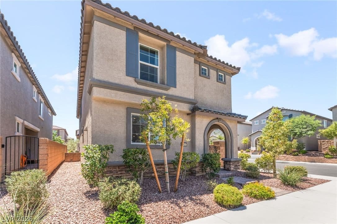 8030 Mercury Skye Street photo 2