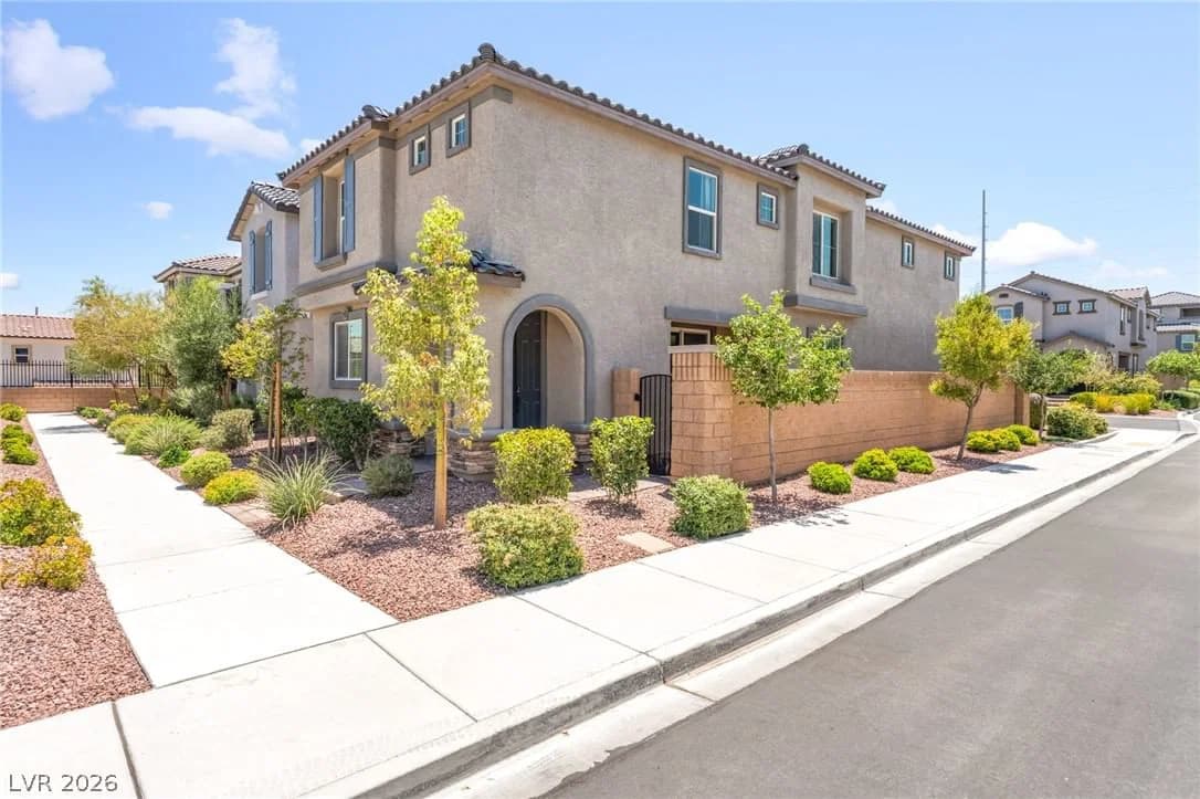 8030 Mercury Skye Street photo 3