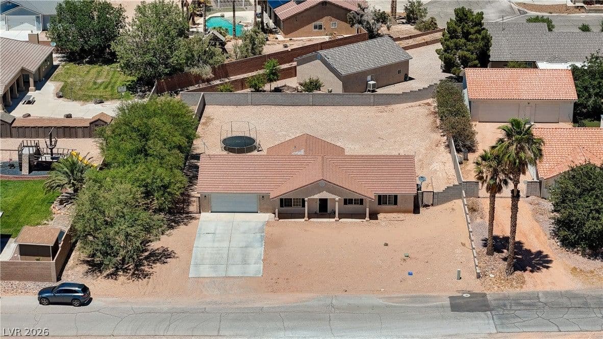 1272 Liston Avenue photo 2