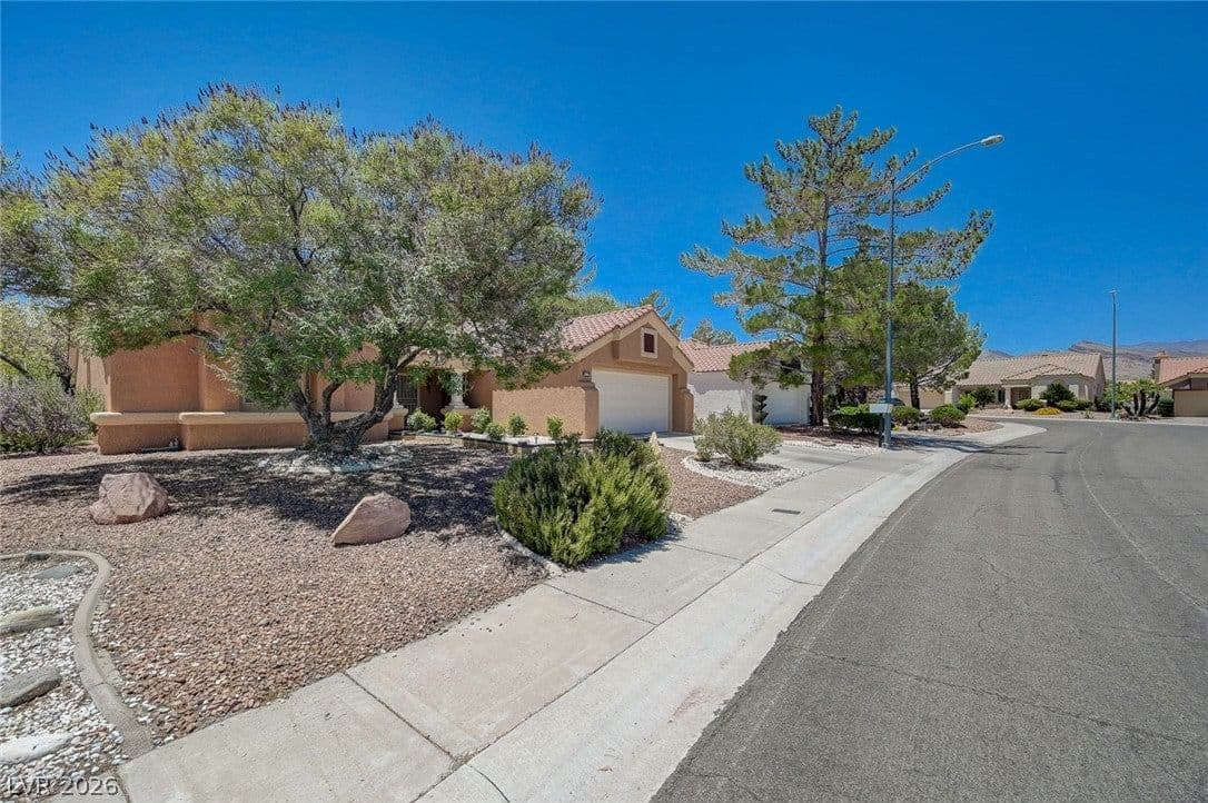 9617 GOLD BANK Drive photo 3