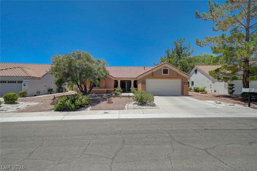 9617 GOLD BANK Drive photo 2