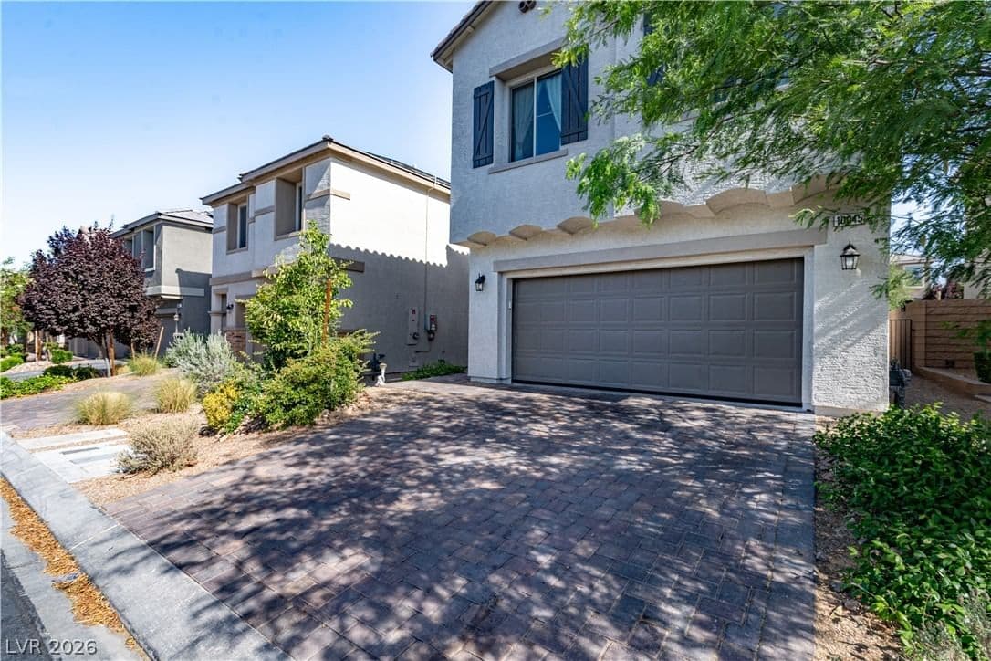 10045 Silver Comet Court photo 2