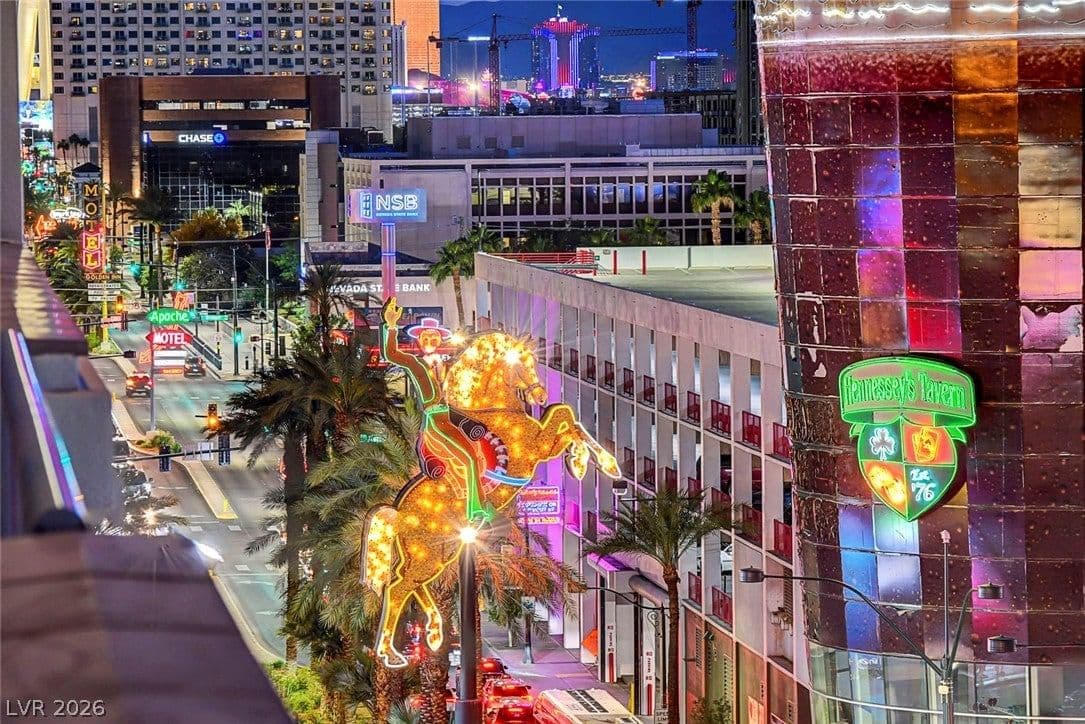 150 LAS VEGAS Boulevard