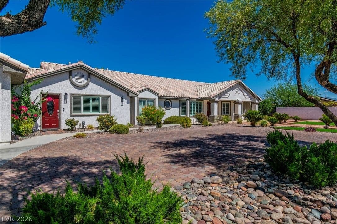 8460 Ann Road photo 2