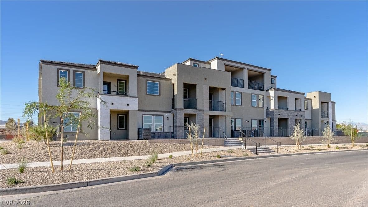 5639 Amethyst Valley Street photo 2