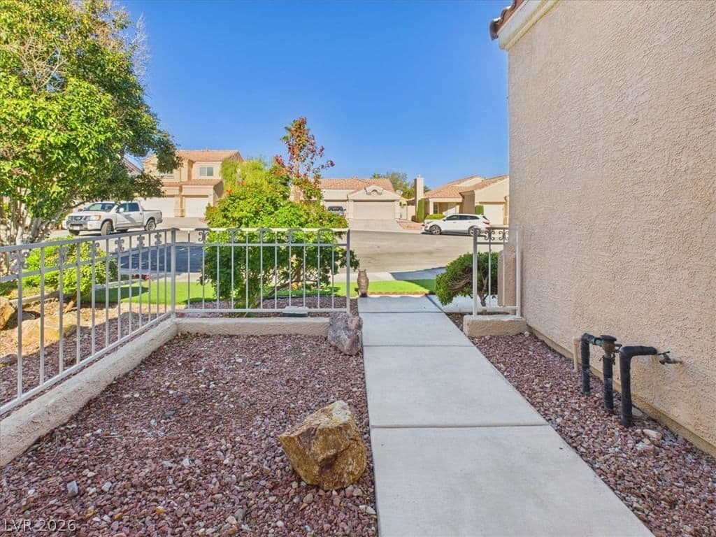 7949 Indian Cloud Avenue photo 5