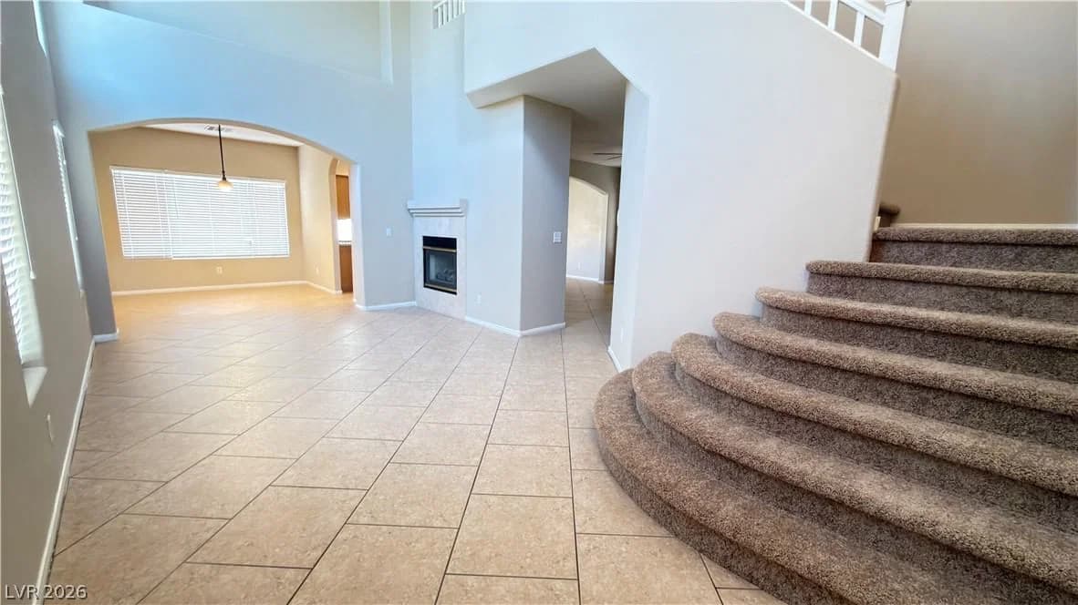 8524 Gold Flash Avenue photo 2
