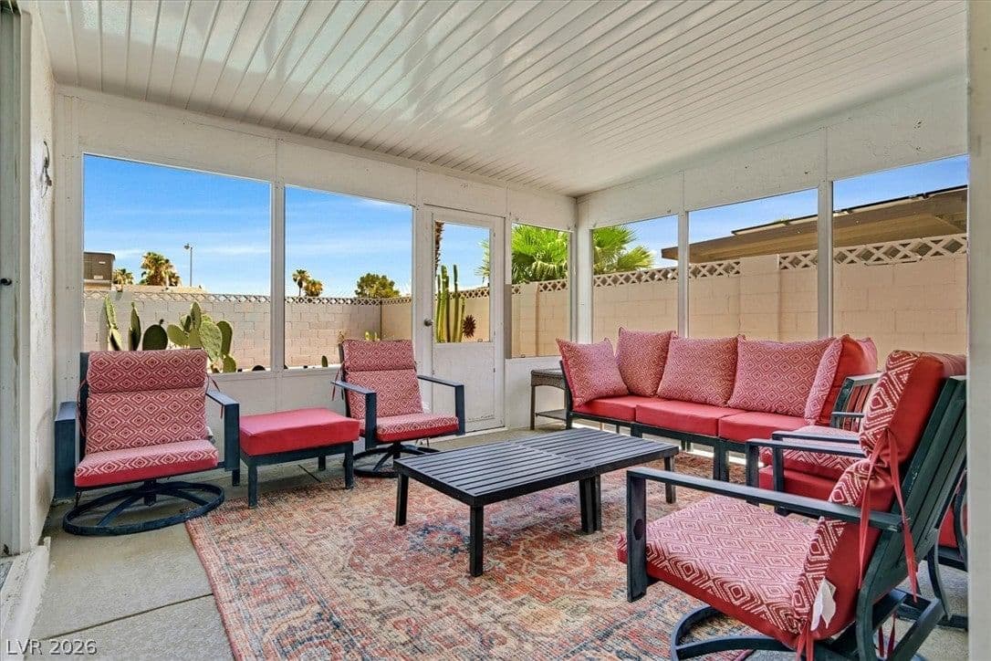 3956 Clear View Drive photo 4