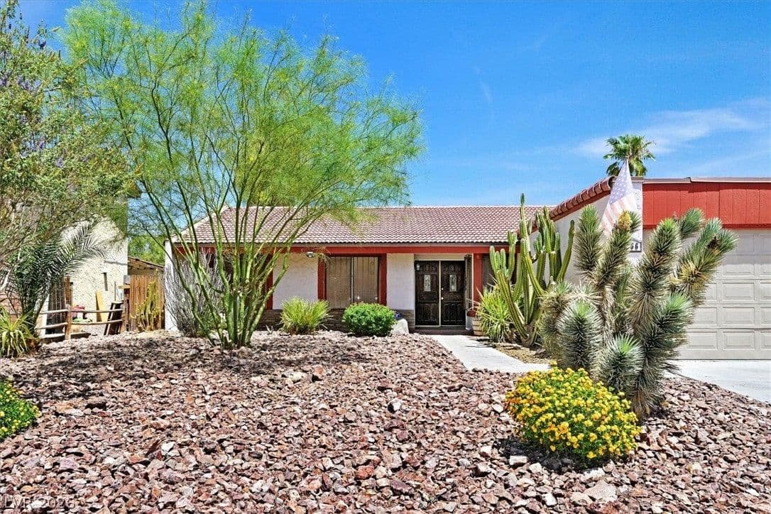 3956 Clear View Drive