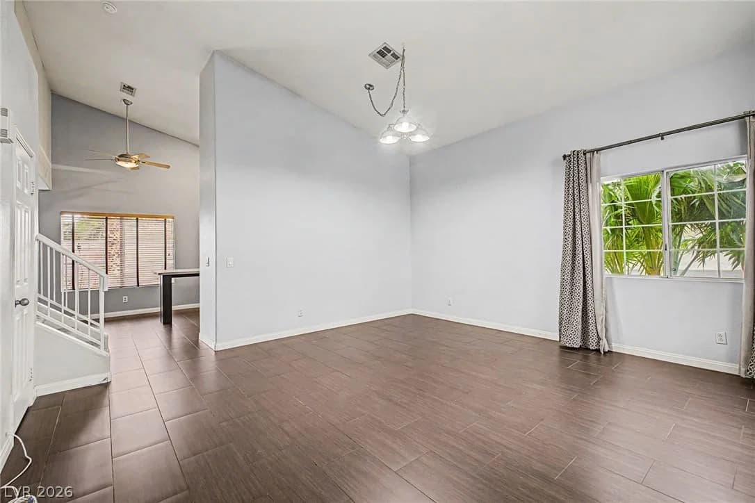 9329 Mountain Rise Avenue photo 5