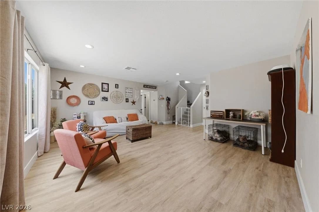 9825 Via Delores Avenue photo 5