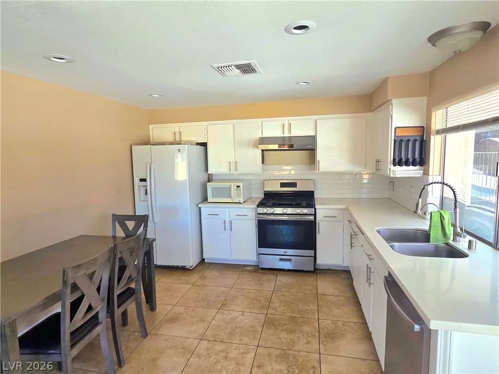 3648 Bronco Road photo 3