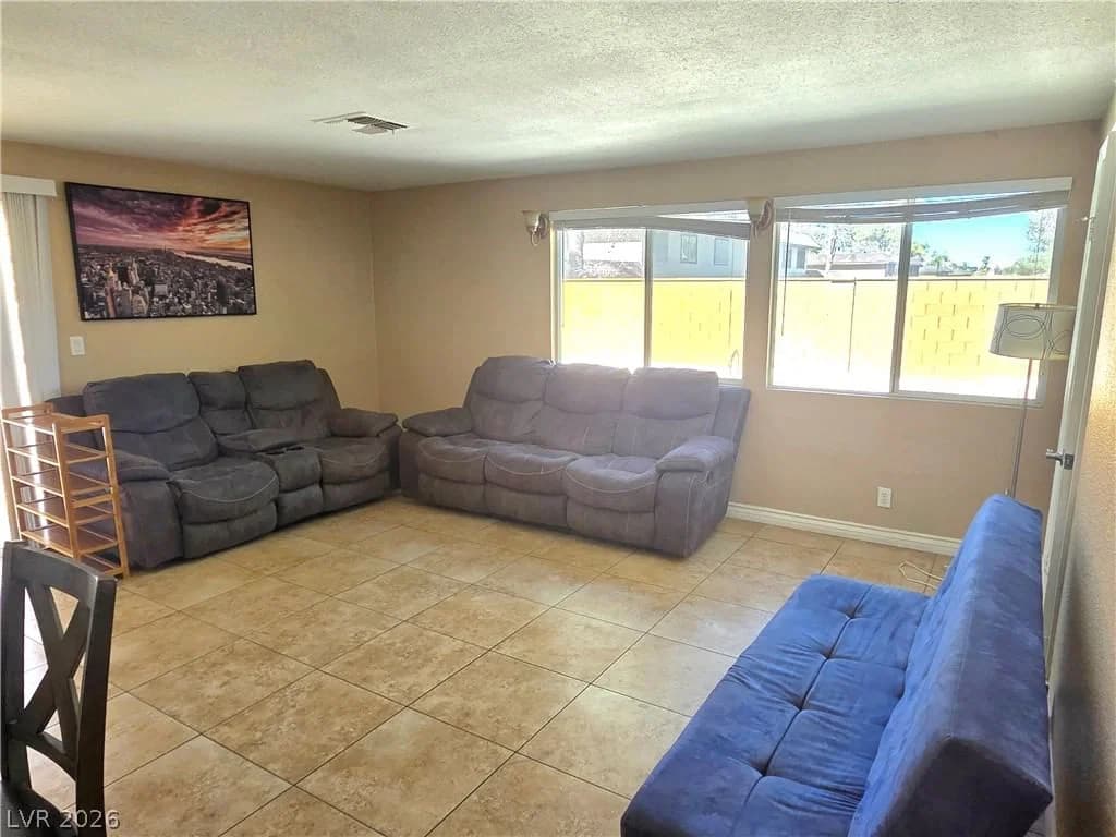 3648 Bronco Road photo 4