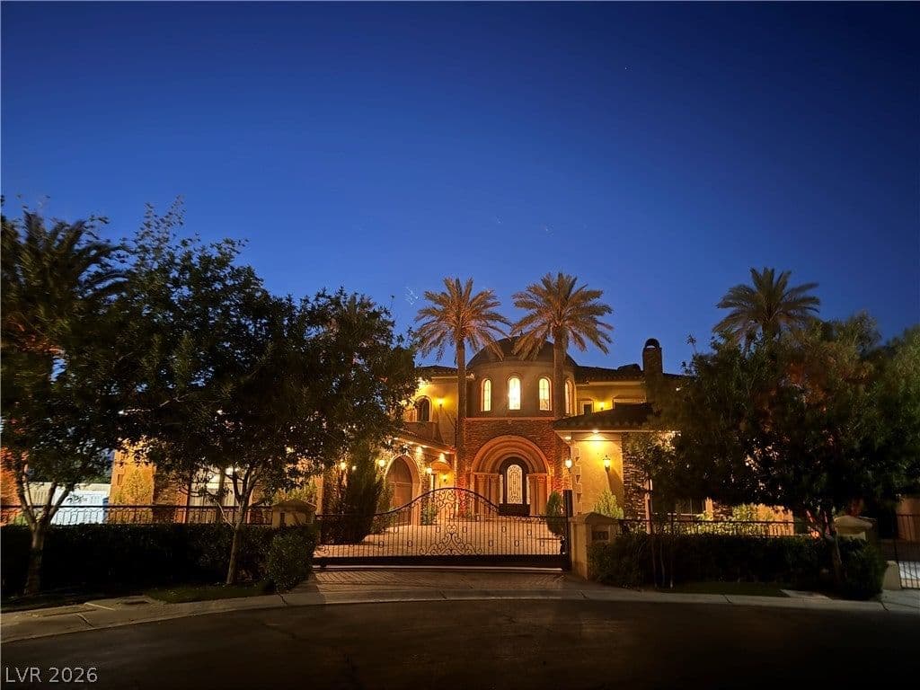 1800 Amarone Way
