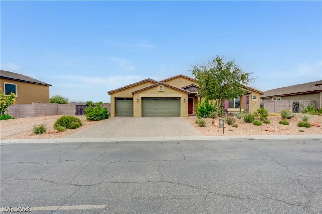 3885 River Heights Lane photo 2