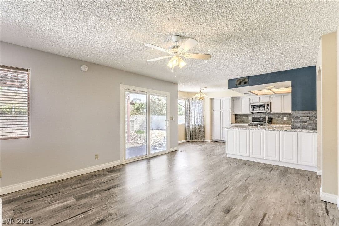 6256 Chinook Way photo 5